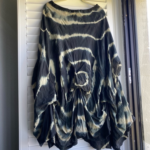 Solitaire Tie Dyed Maxi Boho Bubble Pick up Skirt - Picture 3 of 7